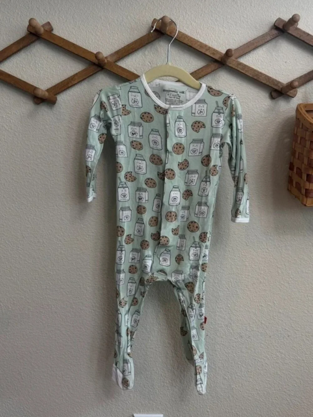 Magnetic me milk and cookies 6-9m